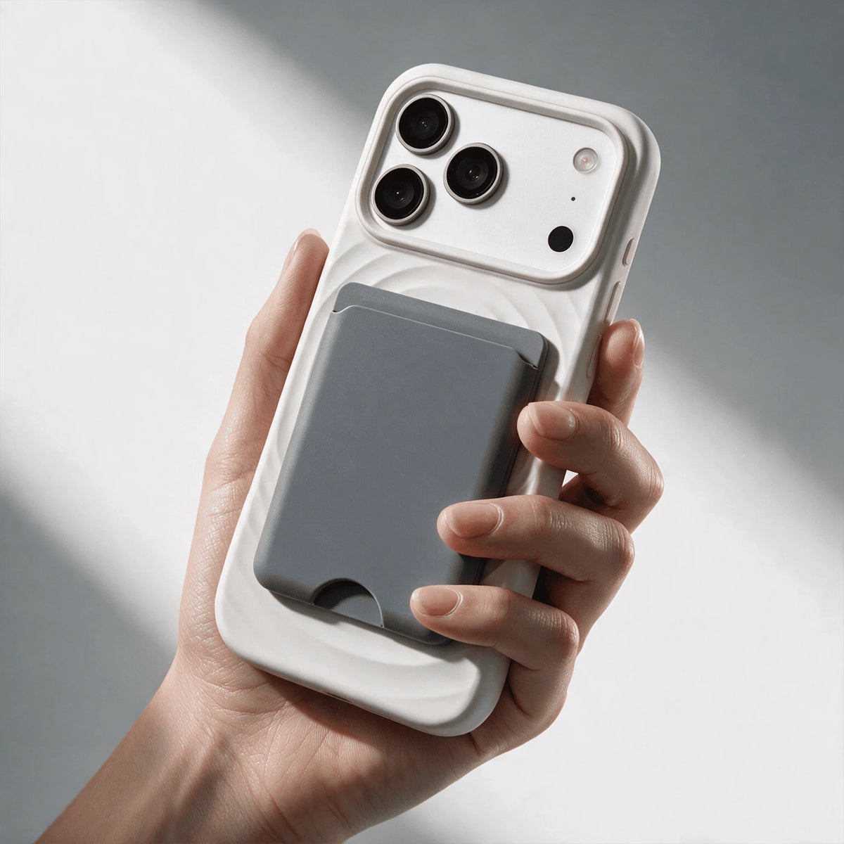 Slim MagSafe-Compatible iPhone Wallet Card Holder