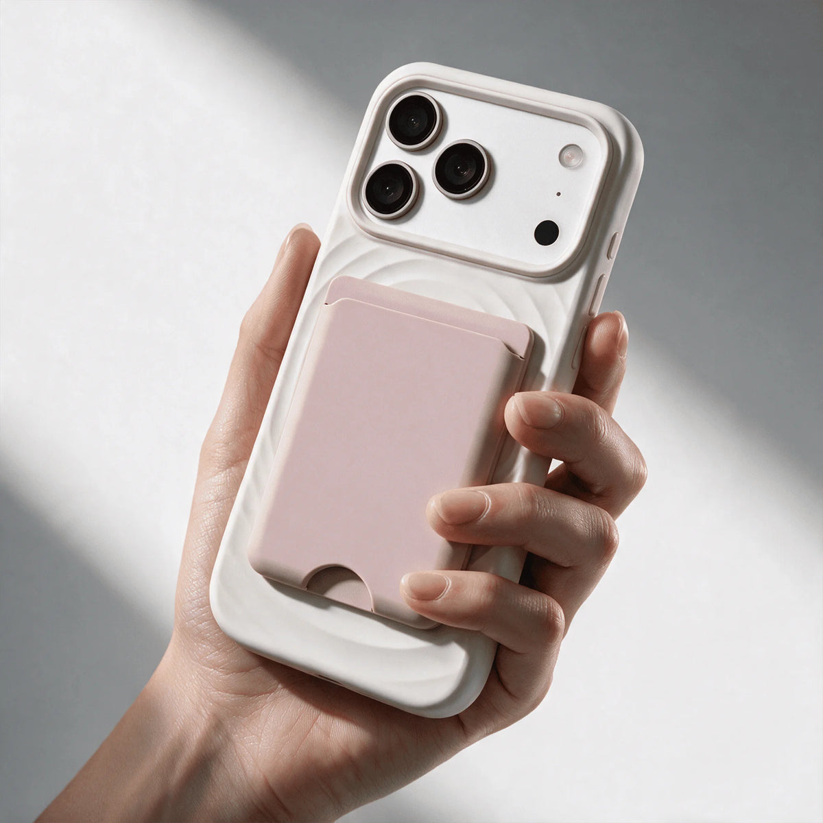 Slim MagSafe-Compatible iPhone Wallet Card Holder