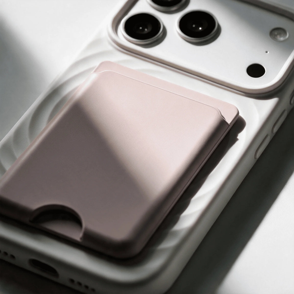 Slim MagSafe-Compatible iPhone Wallet Card Holder